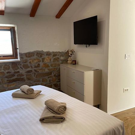 Kuna Pelješka Monte Cristo Wines & Rooms מראה חיצוני תמונה