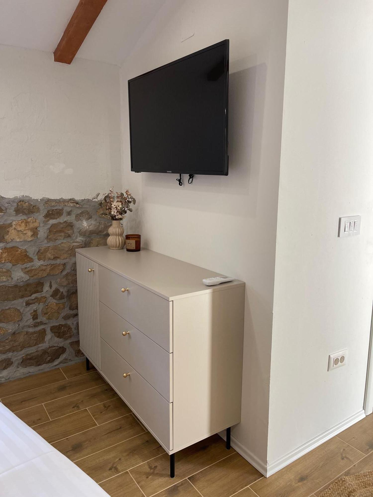 Kuna Pelješka Monte Cristo Wines & Rooms מראה חיצוני תמונה