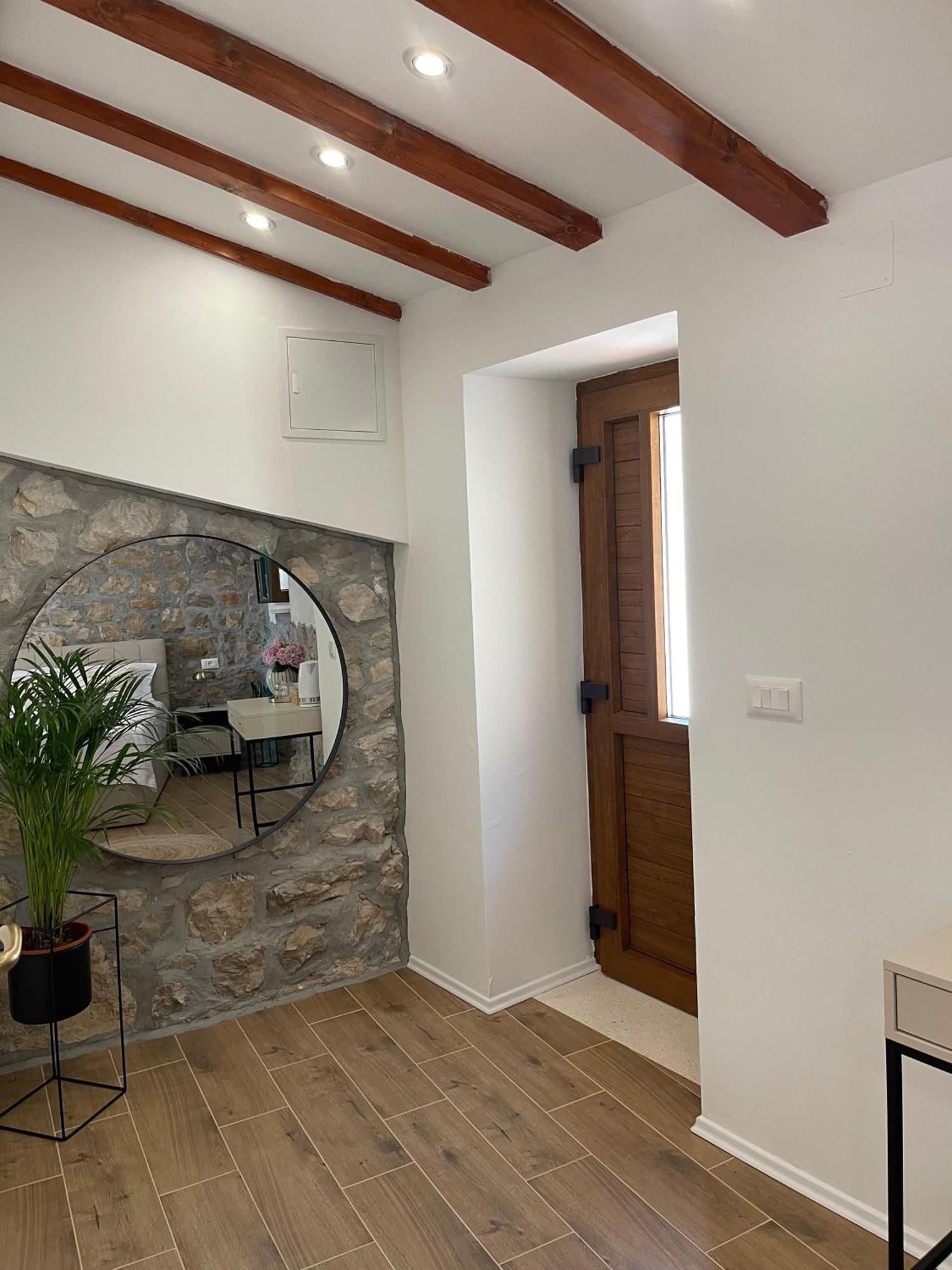 Kuna Pelješka Monte Cristo Wines & Rooms מראה חיצוני תמונה